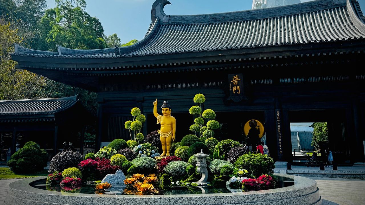 Zen Floral Art at Tsz Shan Monastery: OVO GARDEN's "Auspicious Fulfillment" Installation Blending Japanese Garden Aesthetics