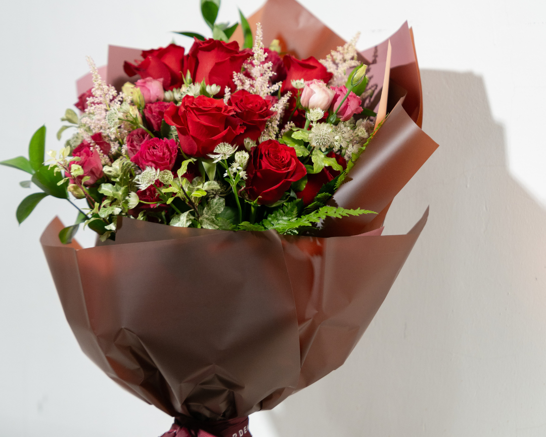 Rosy Whisper Bouquet ｜ OVO GARDEN