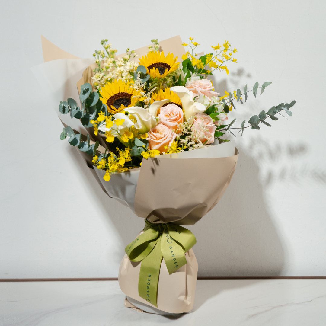 Tender Light Bouquet | OVO GARDEN