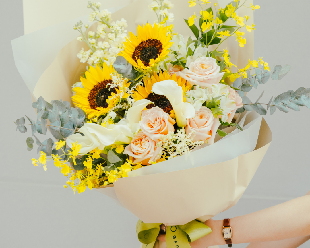 Tender Light Bouquet | OVO GARDEN