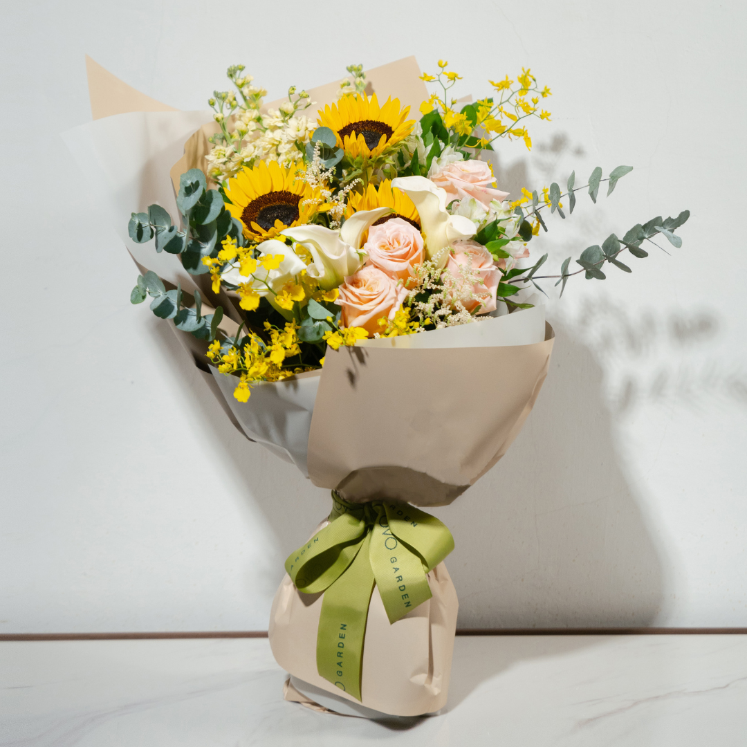 Tender Light Bouquet | OVO GARDEN