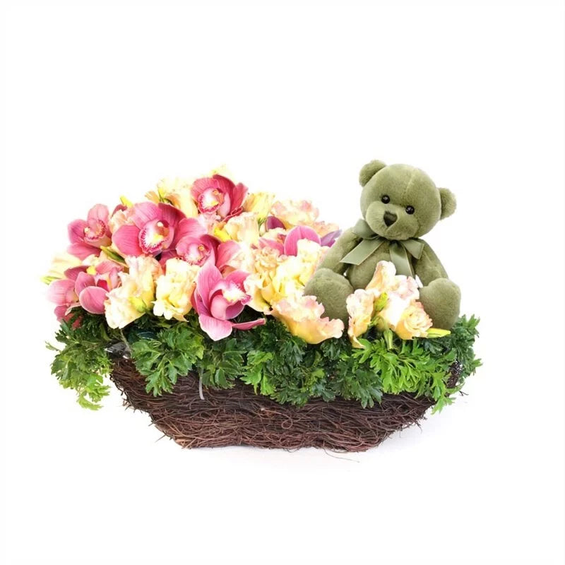 OVO GARDEN - Baby Gift Basket with Green Bear and Flowers